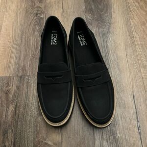 TOMS Loafers